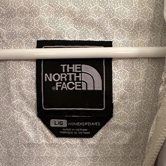 The North Face women’s white rain jacket - Picture 2 of 3